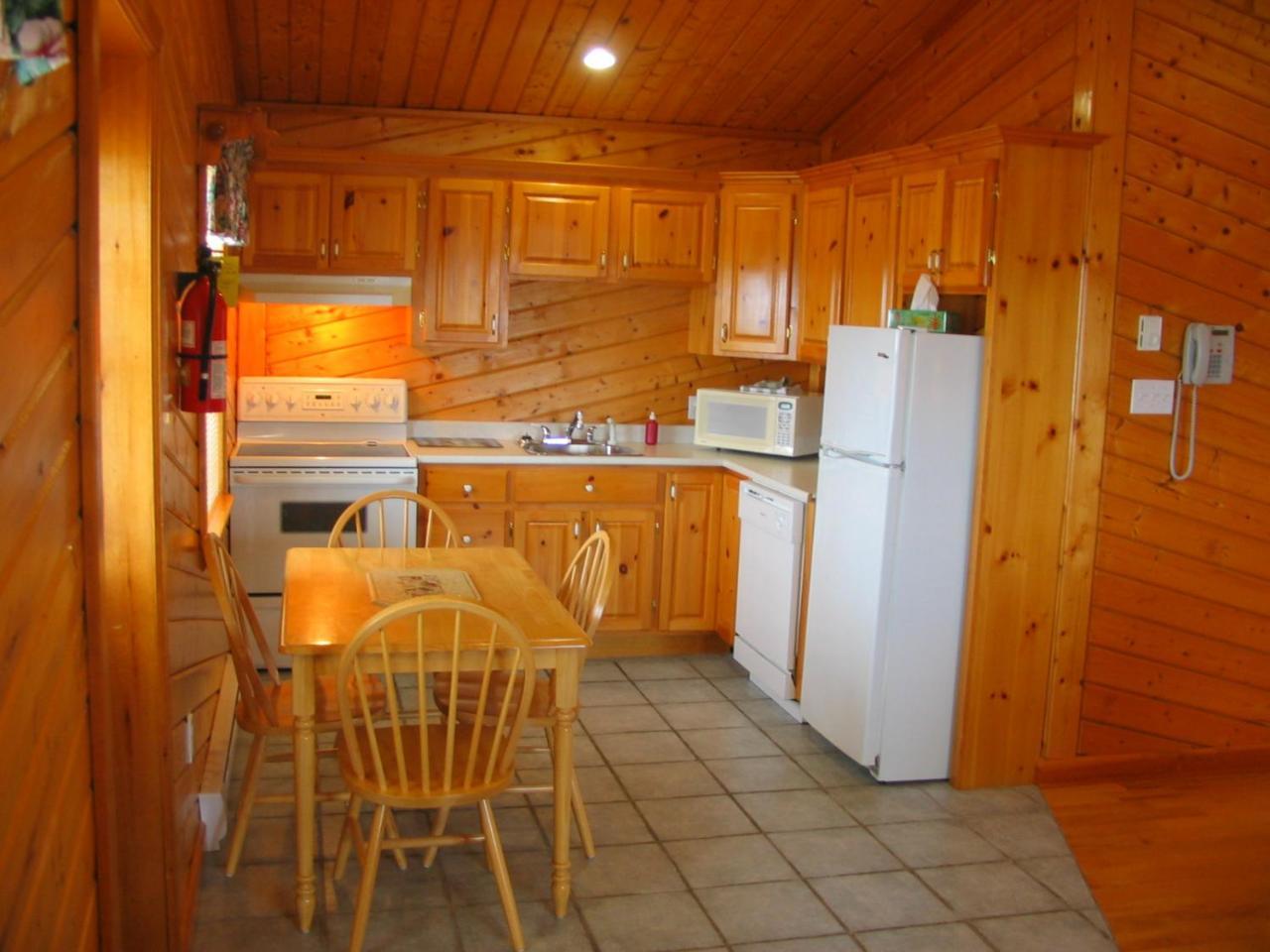 Pilot Whale Chalets Villa Cheticamp Exterior photo